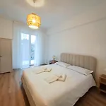 Largo Papa Tirabora Short Rent Apartamento