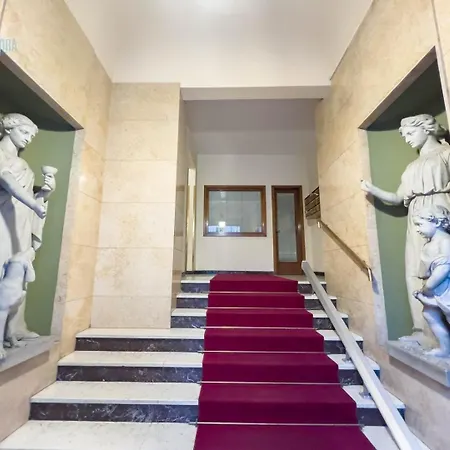 Largo Papa Tirabora Short Rent Lägenhet *