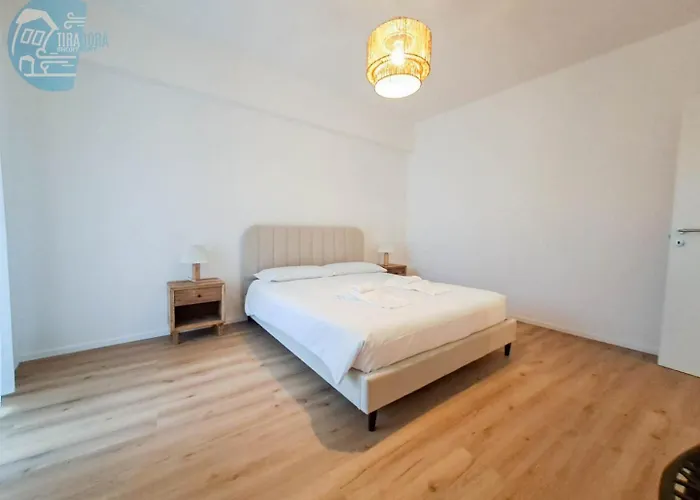 Largo Papa Tirabora Short Rent * Trieste