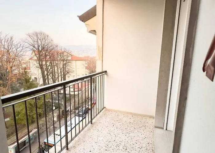 Largo Papa Tirabora Short Rent Apartamento Trieste